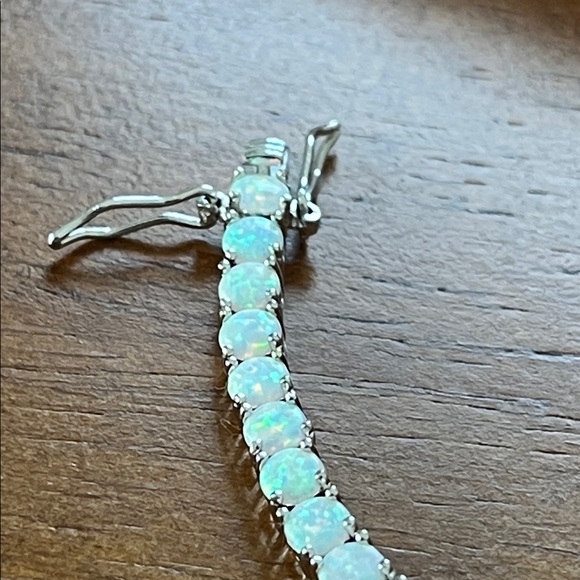 Opal Bracelet in Silver Setting - Picture 4 of 12